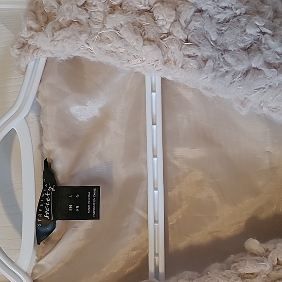 Streetwear Society Teddy Vest - Picture 2 of 5